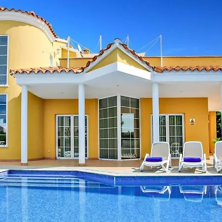 Cala'n Blanes Sleeps 6 With Pool Air Con And Wifi Villa Cala'N Blanes (Menorca)